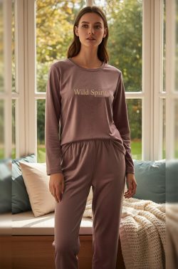 Γυναικεία Πυτζάμα Βελούδινη Wild Spirit
